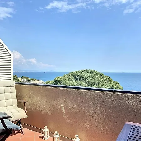 아파트 Roses House