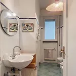 아파트 Roses House 아렌자노